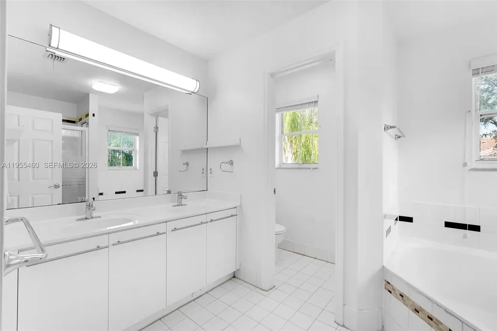 1120 Cliffrose Street Hollywood FL 33019