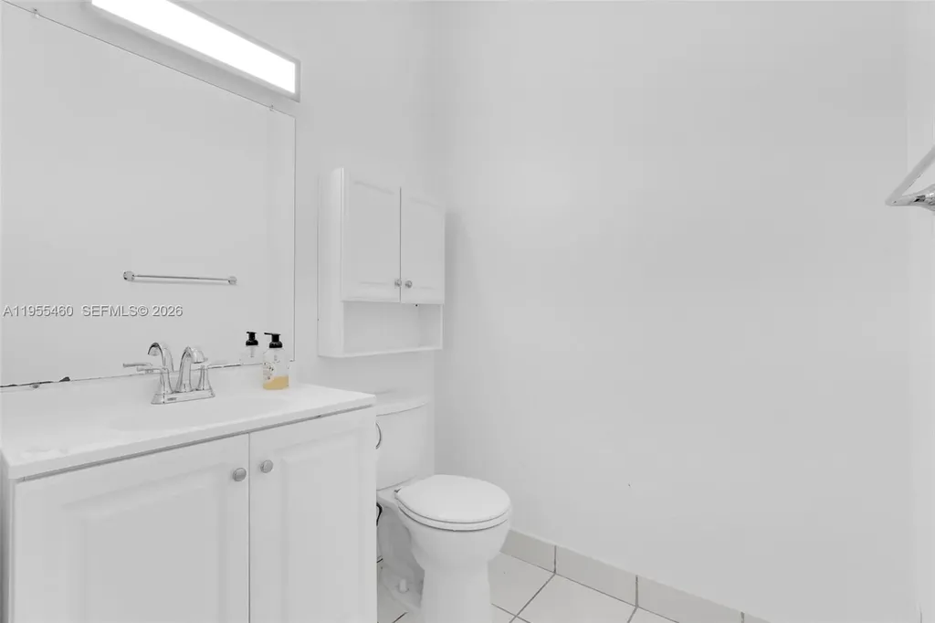 1120 Cliffrose Street Hollywood FL 33019