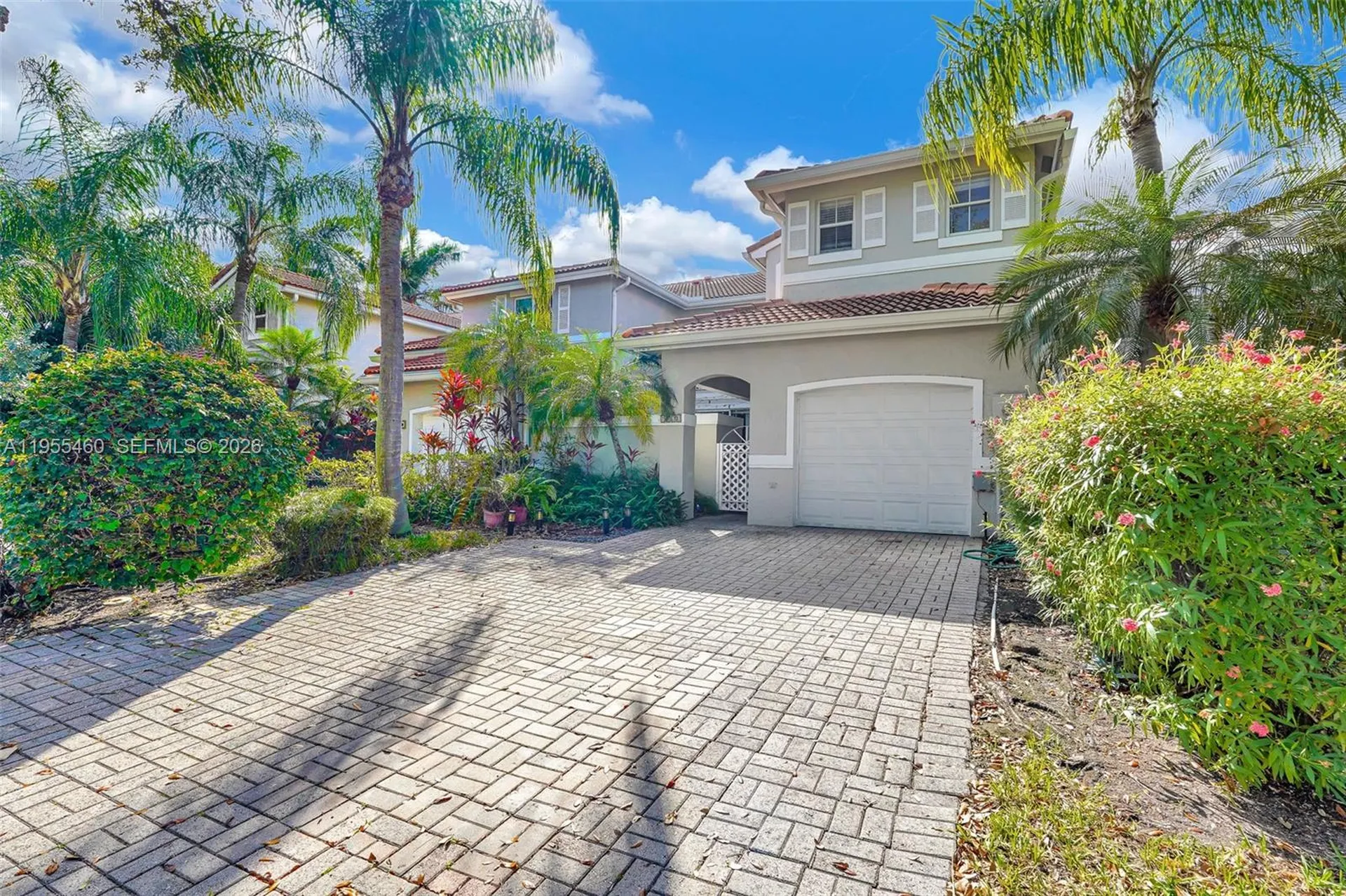 1120 Cliffrose Street Hollywood FL 33019