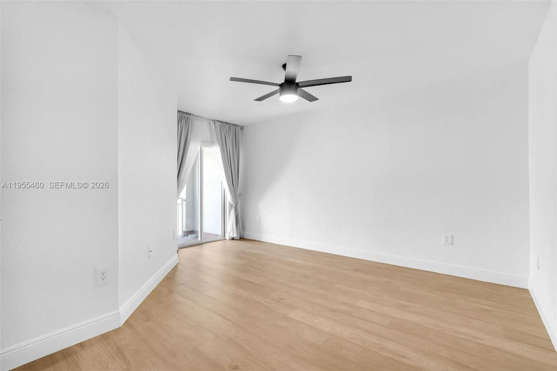 1120 Cliffrose Street Hollywood FL 33019