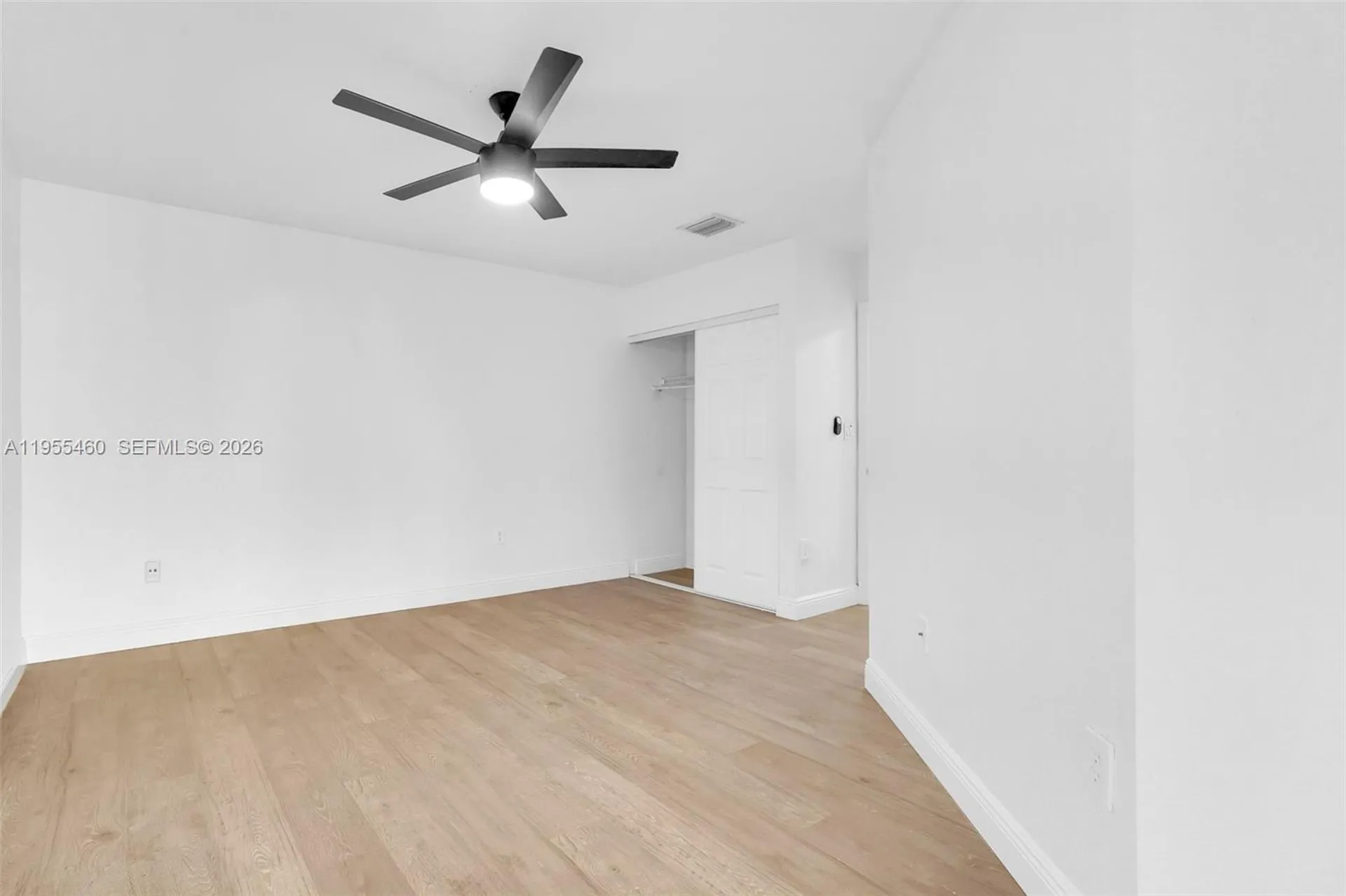 1120 Cliffrose Street Hollywood FL 33019