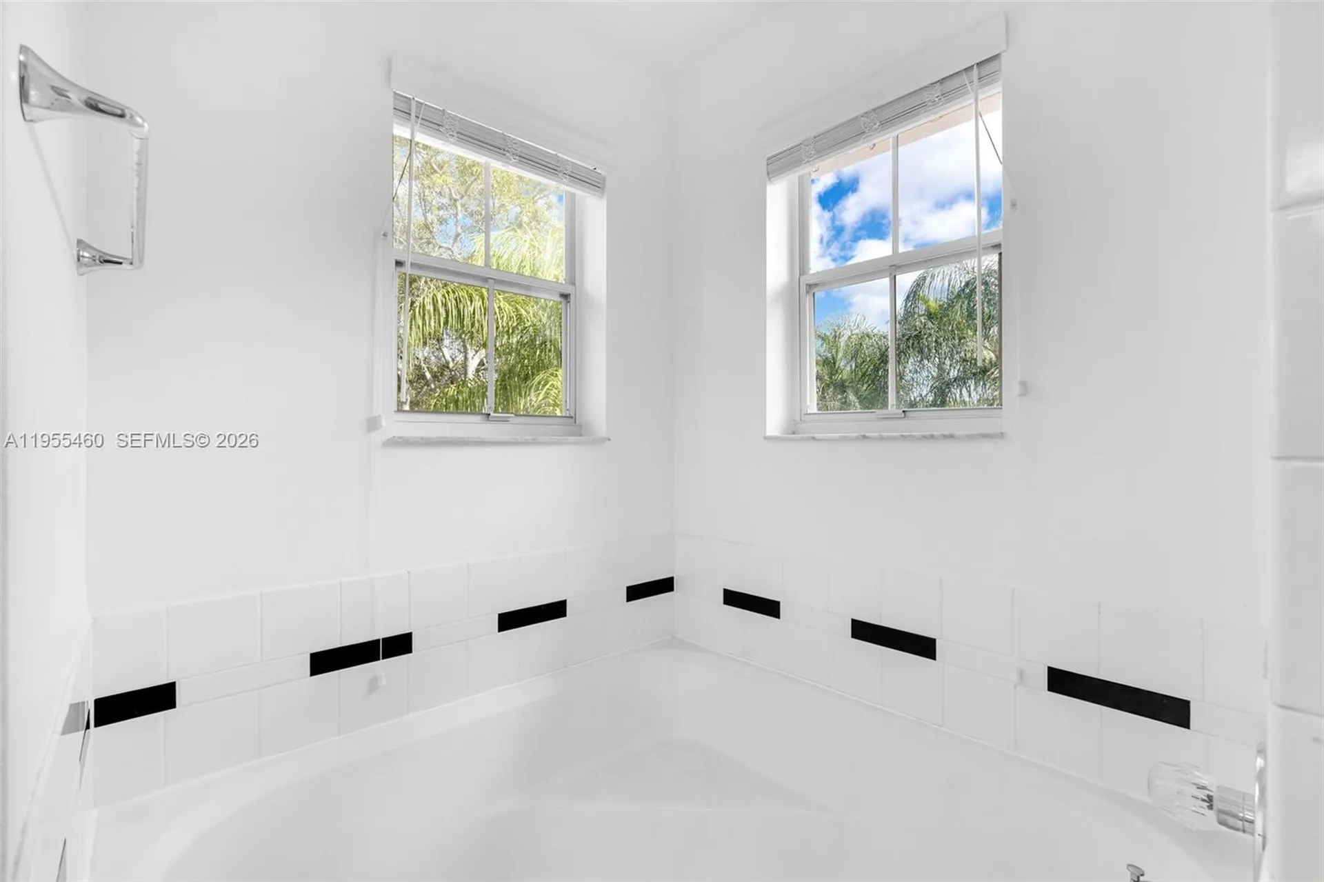 1120 Cliffrose Street Hollywood FL 33019