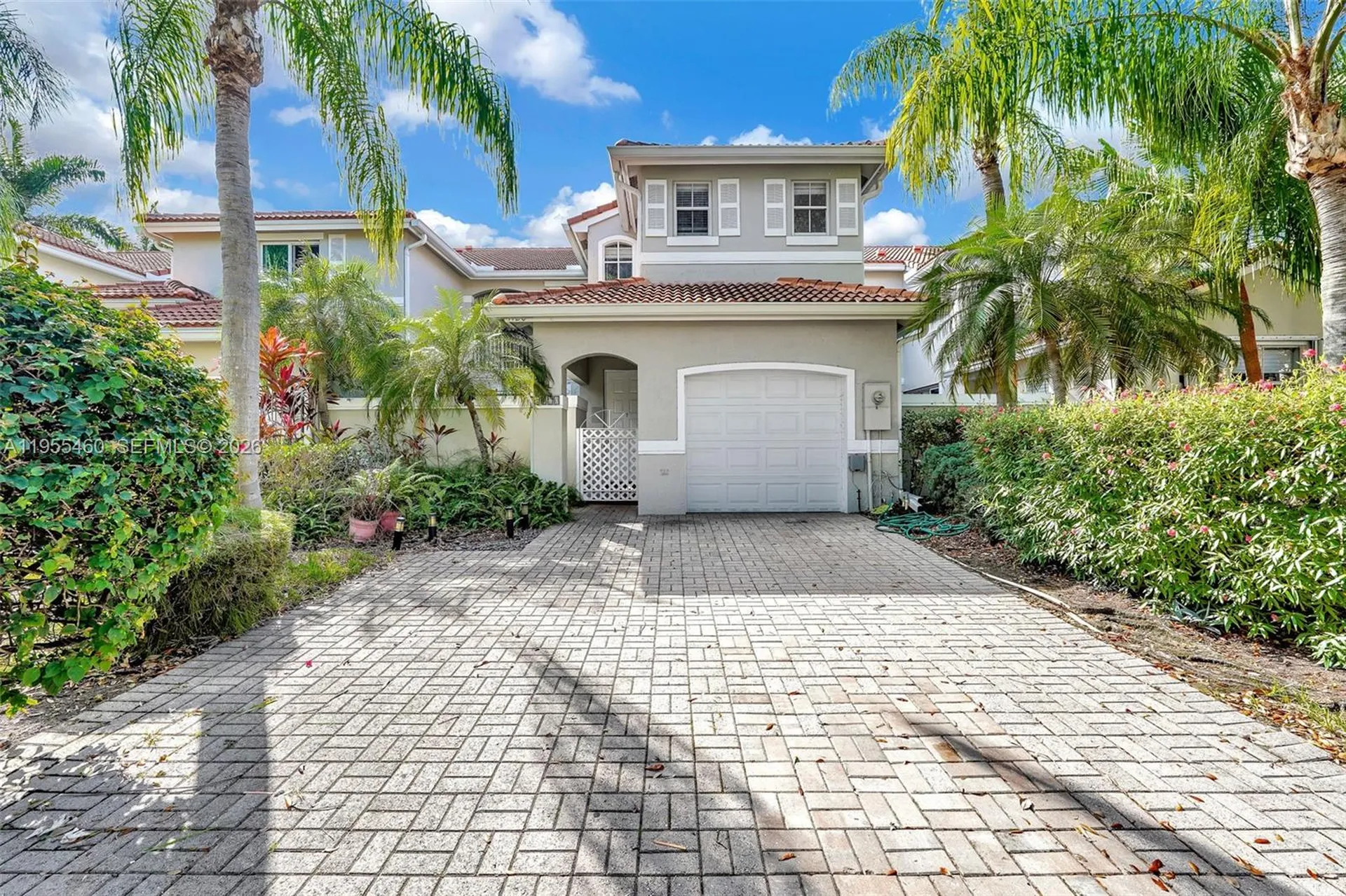 1120 Cliffrose Street Hollywood FL 33019