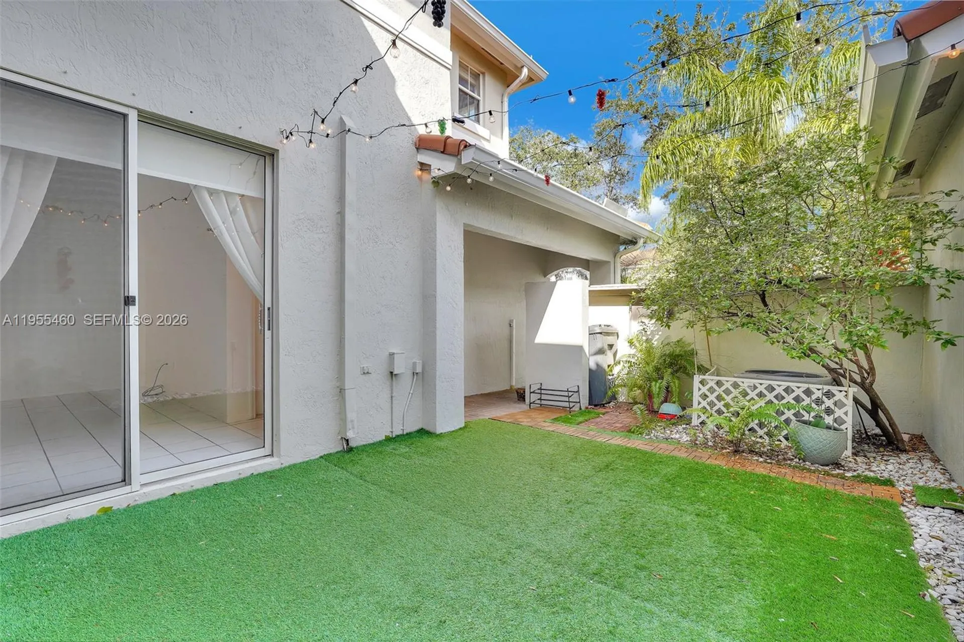 1120 Cliffrose Street Hollywood FL 33019