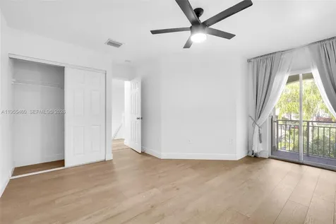 1120 Cliffrose Street Hollywood FL 33019