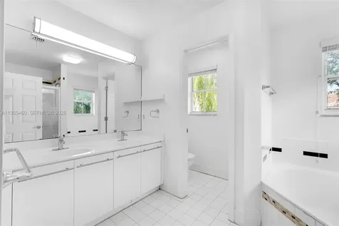 1120 Cliffrose Street Hollywood FL 33019