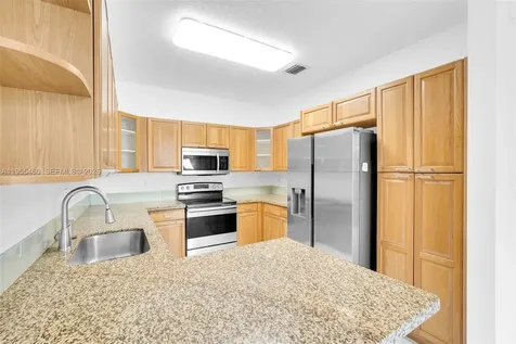 1120 Cliffrose Street Hollywood FL 33019