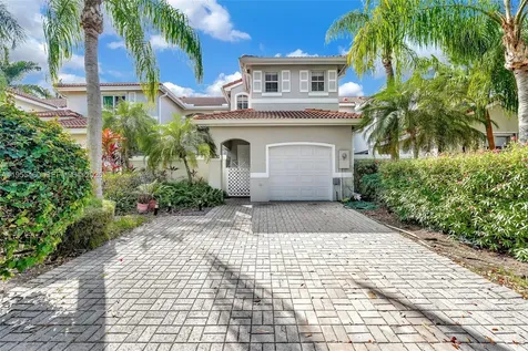 1120 Cliffrose Street Hollywood FL 33019