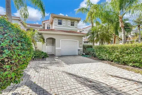 1120 Cliffrose Street Hollywood FL 33019