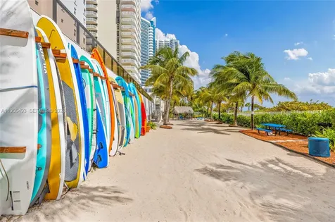 6039 Collins Avenue Miami Beach FL 33140