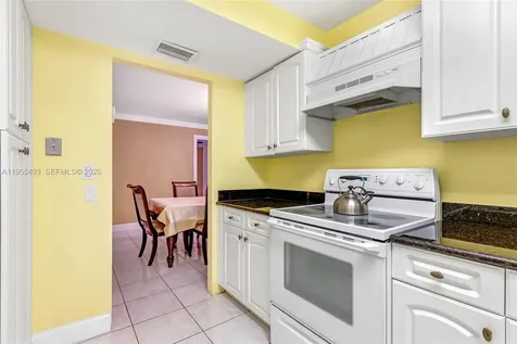 6039 Collins Avenue Miami Beach FL 33140