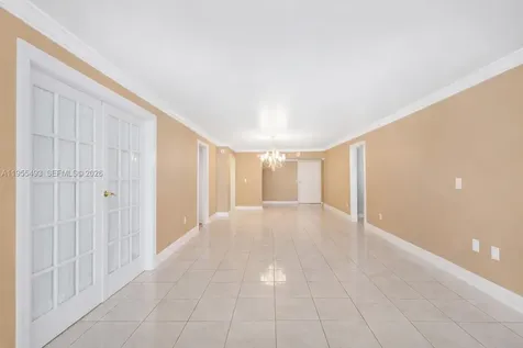 6039 Collins Avenue Miami Beach FL 33140