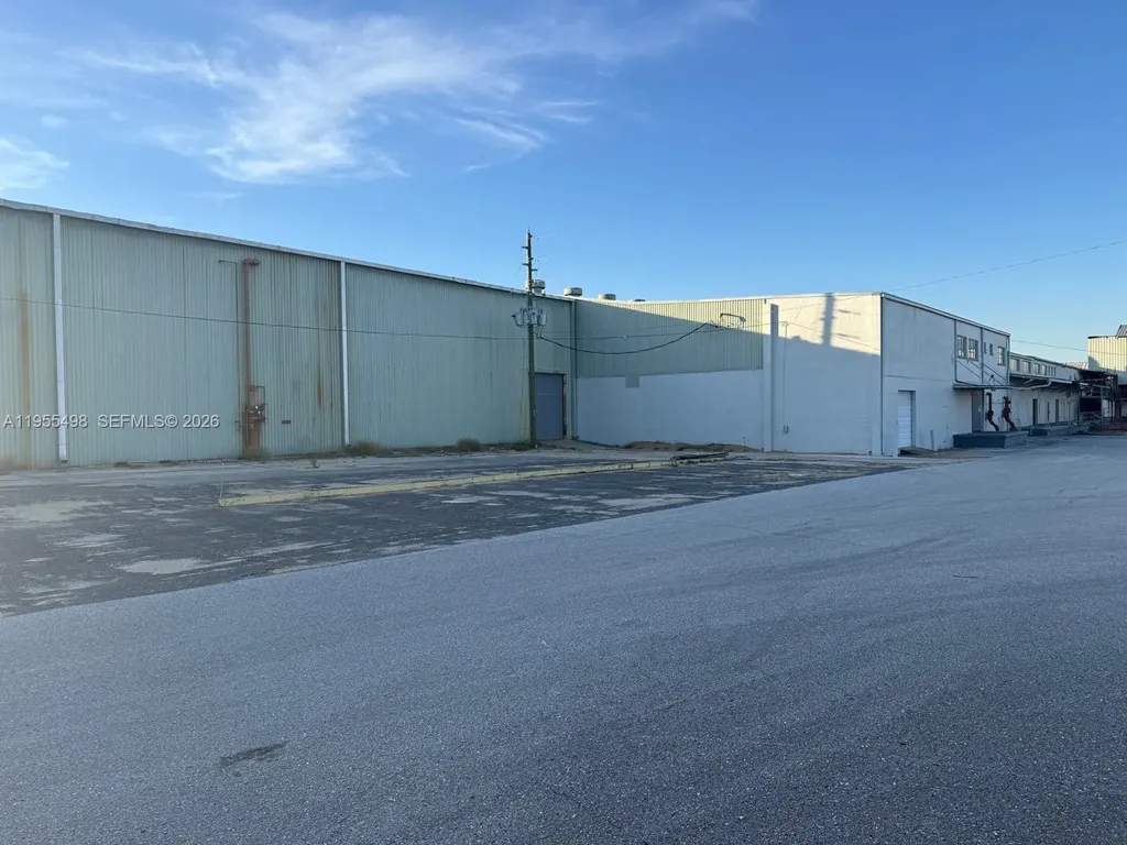 315 Us Highway 17 92 Davenport FL 33837