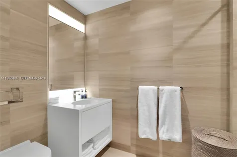300 E Collins Avenue Miami Beach FL 33139