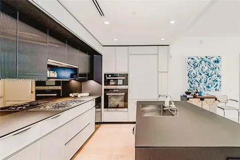 300 E Collins Avenue Miami Beach FL 33139