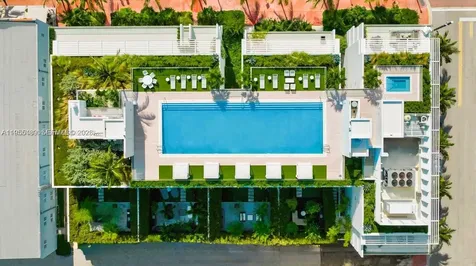 300 E Collins Avenue Miami Beach FL 33139