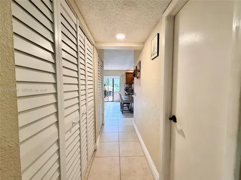 2865 Begonia Way Cooper City FL 33026