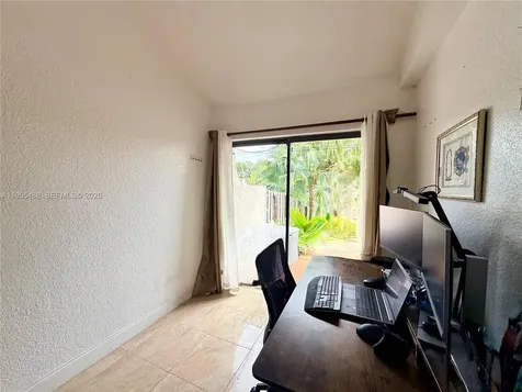 2865 Begonia Way Cooper City FL 33026