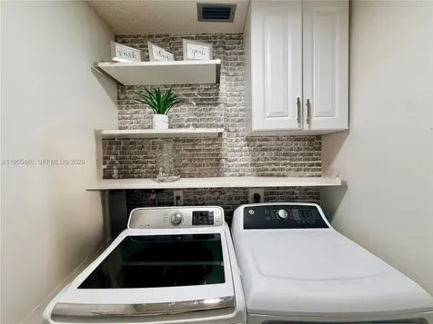 2865 Begonia Way Cooper City FL 33026