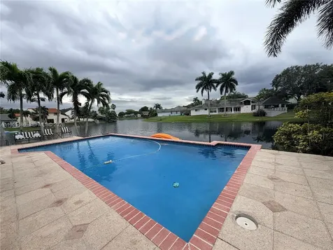 2865 Begonia Way Cooper City FL 33026