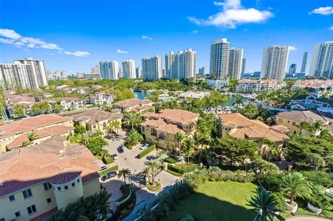 1000 W Island Boulevard Aventura FL 33160