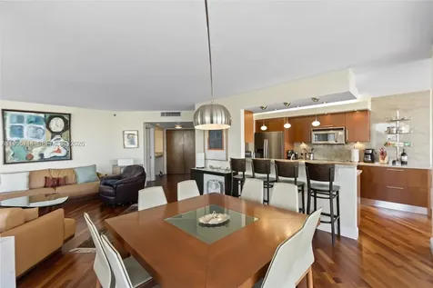 1000 W Island Boulevard Aventura FL 33160