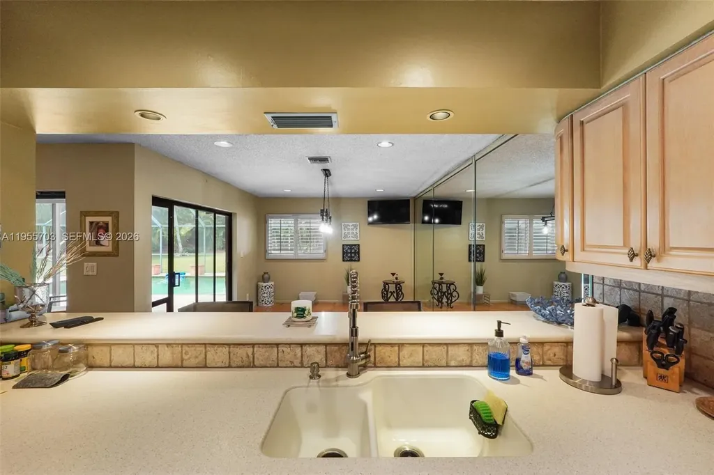 6975 Bianchini Circle Boca Raton FL 33433