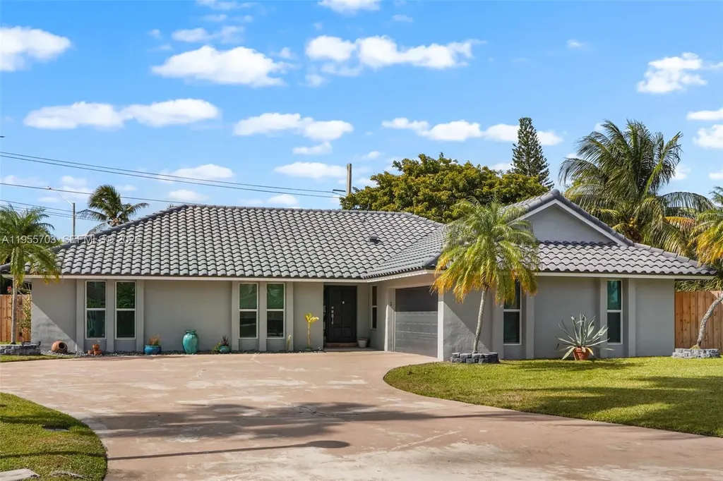 6975 Bianchini Circle Boca Raton FL 33433