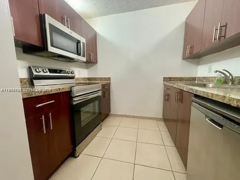8260 SW 210th Street Cutler Bay FL 33189