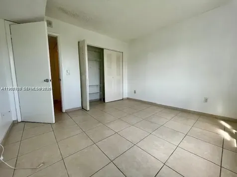 8260 SW 210th Street Cutler Bay FL 33189