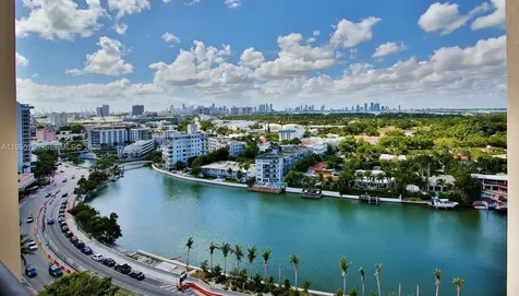 2555 Collins Avenue Miami Beach FL 33140