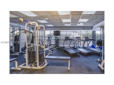 2555 Collins Avenue Miami Beach FL 33140