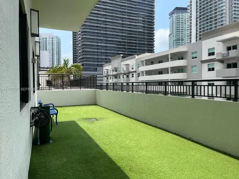 999 SW 1st Avenue Miami FL 33130