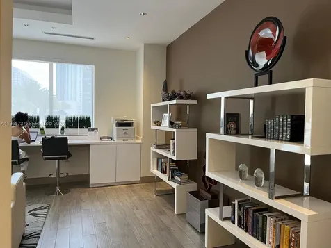 999 SW 1st Avenue Miami FL 33130
