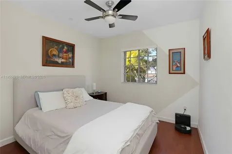 941 SW 148th Place Miami FL 33194