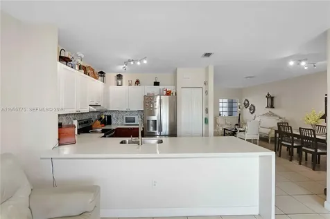 941 SW 148th Place Miami FL 33194