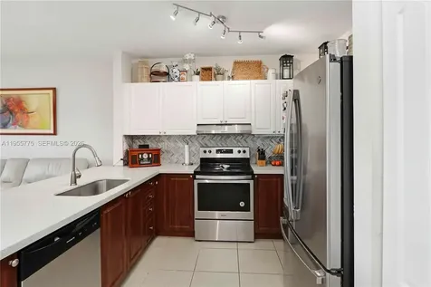941 SW 148th Place Miami FL 33194