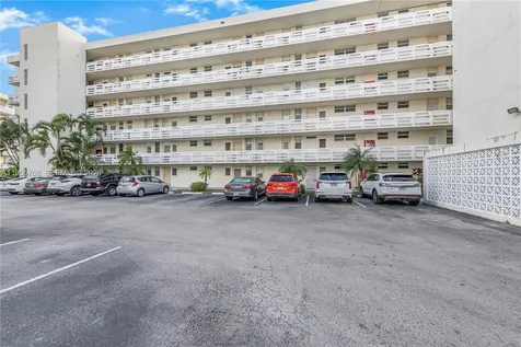 3020 Marcos Drive Aventura FL 33160
