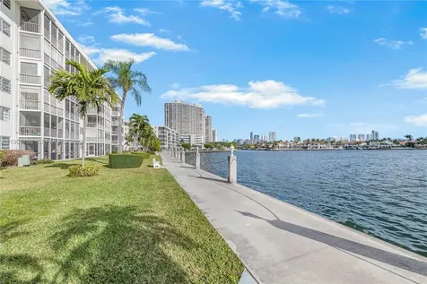 3020 Marcos Drive Aventura FL 33160