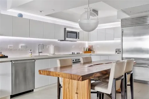 102 24th Street Miami Beach FL 33139