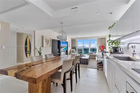 102 24th Street Miami Beach FL 33139