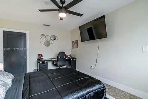 901 NW 22nd Place Miami FL 33125