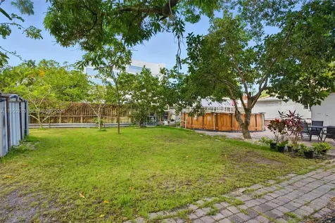 104 SW 40th Avenue Miami FL 33134