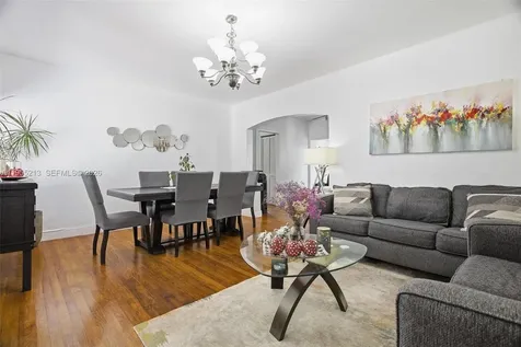 104 SW 40th Avenue Miami FL 33134