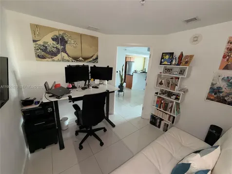 253 NE 2nd Street Miami FL 33132