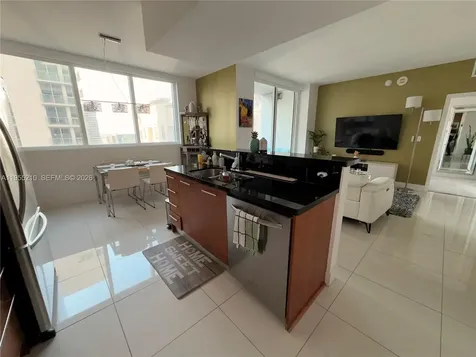 253 NE 2nd Street Miami FL 33132