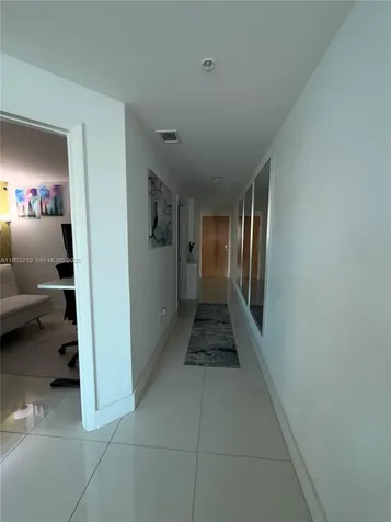 253 NE 2nd Street Miami FL 33132