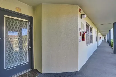 900 SW 128th Avenue Pembroke Pines FL 33027