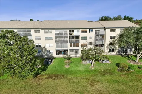 900 SW 128th Avenue Pembroke Pines FL 33027