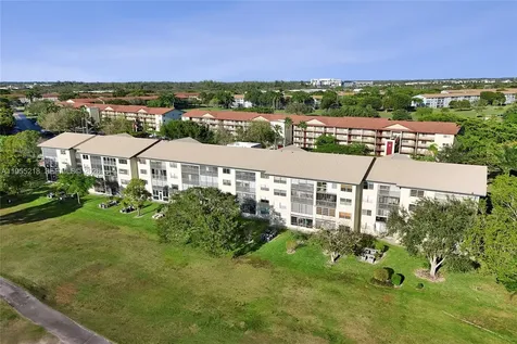900 SW 128th Avenue Pembroke Pines FL 33027